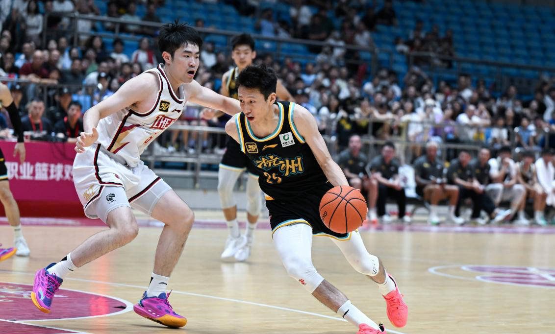 开云棋牌APP关于里程碑夜！广厦男篮状态回暖；西甲今夜刷纪录；气氛紧张；控场能力受关注的信息